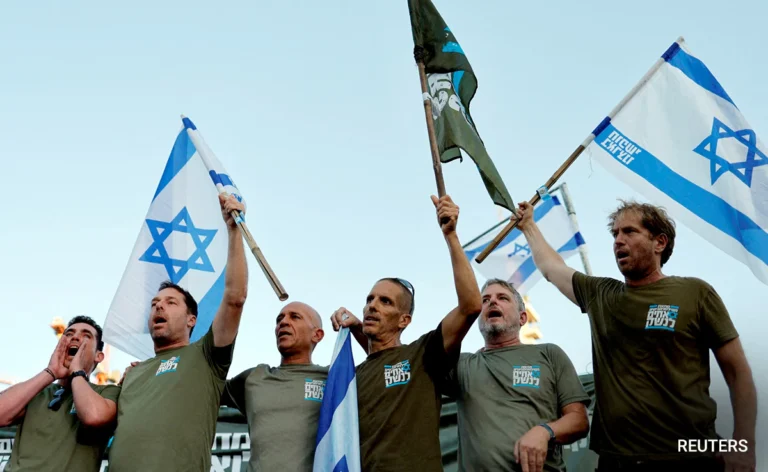 f0oqs818_mossad-reuters-_625x300_01_August_23